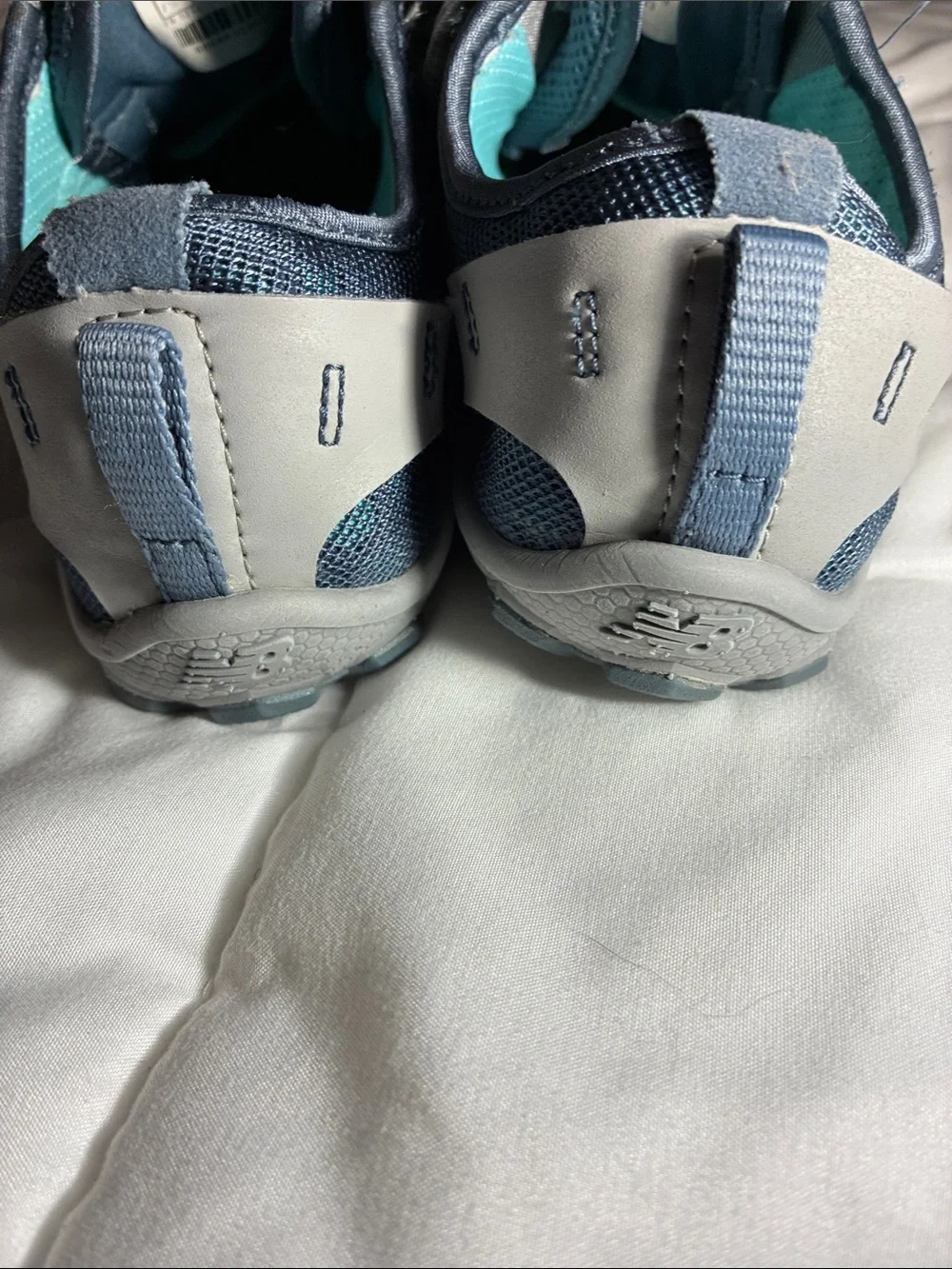 New Balance Women’s Minimus 10V2 Gray/Blue Trail Sneakers Size 9.5